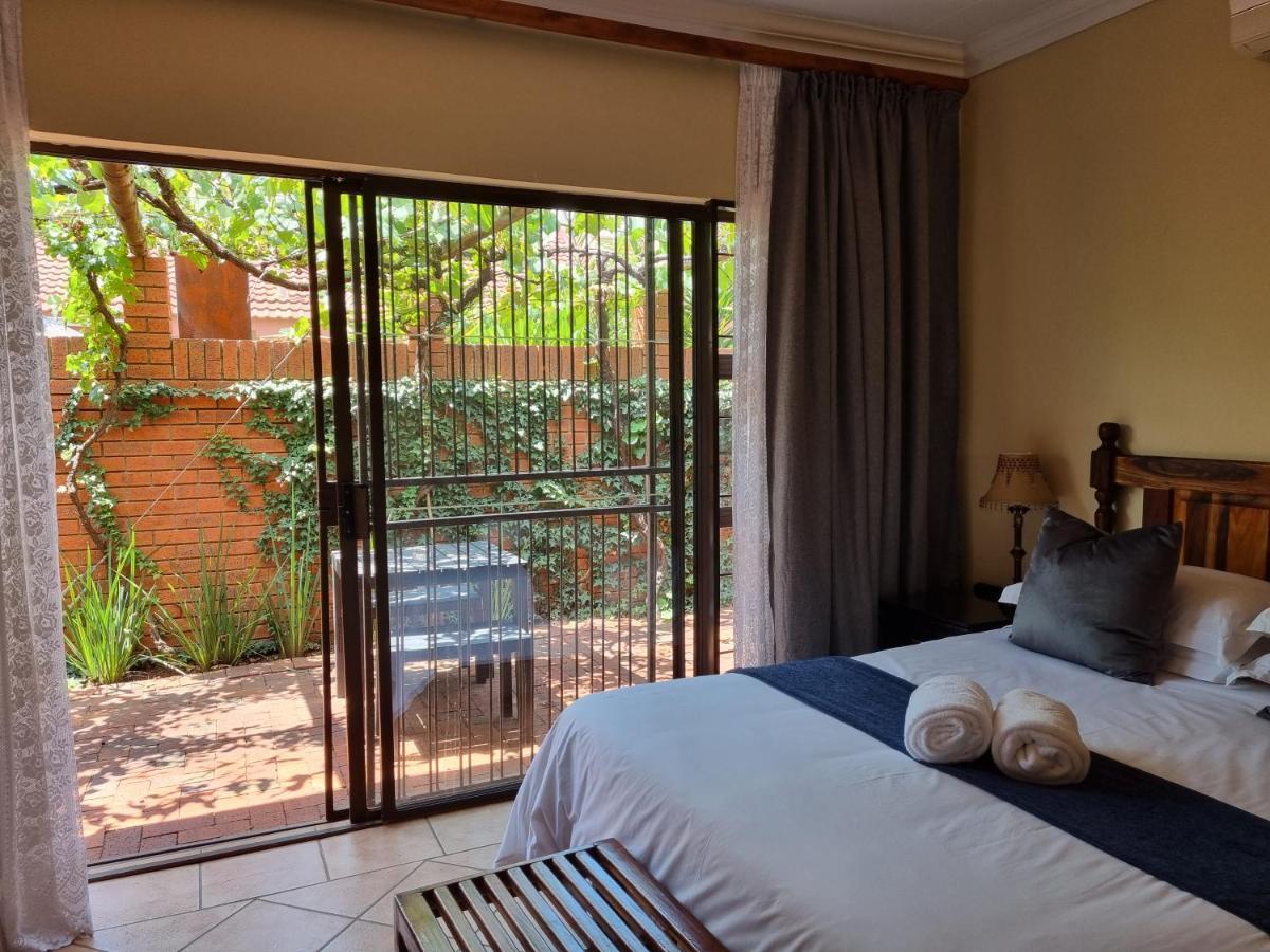 בלומפונטייין Camelia Guest House מראה חיצוני תמונה