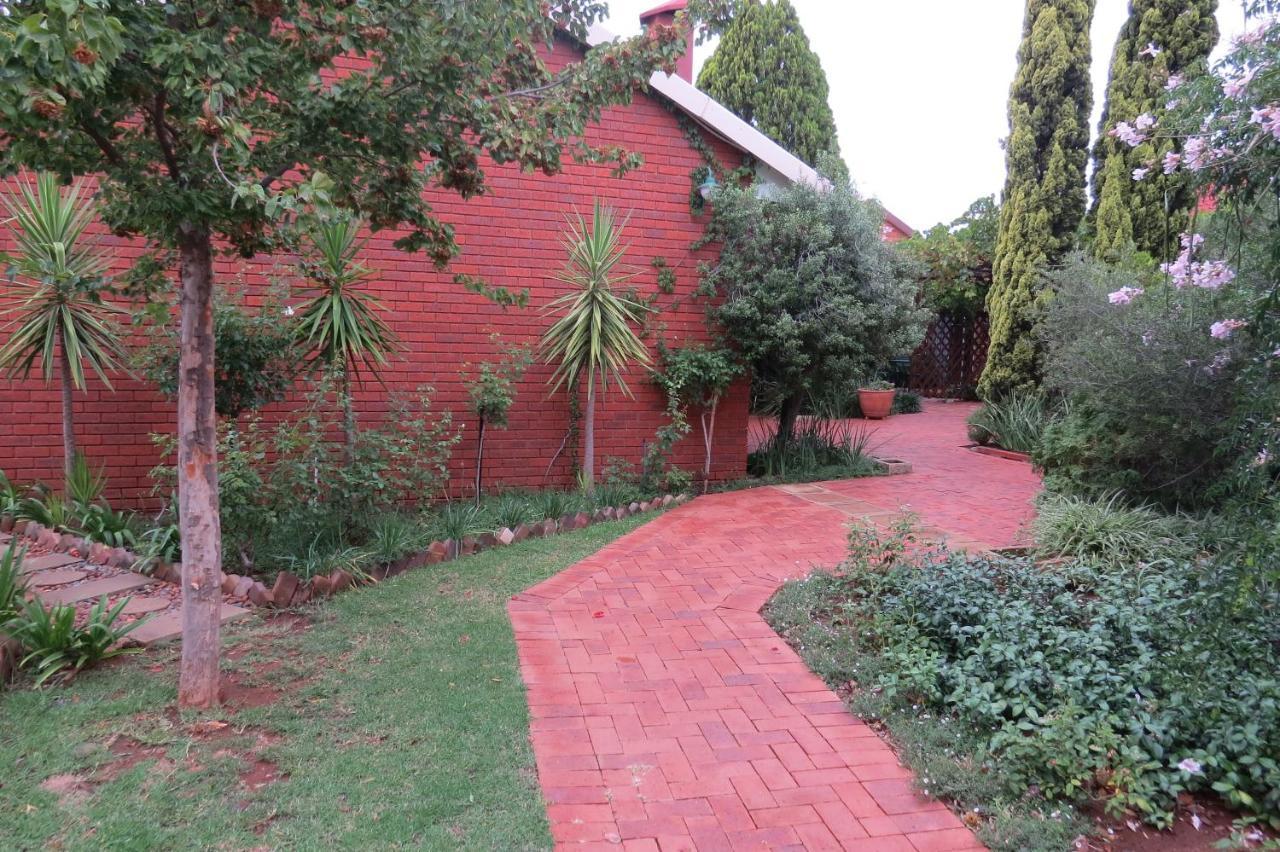 בלומפונטייין Camelia Guest House מראה חיצוני תמונה