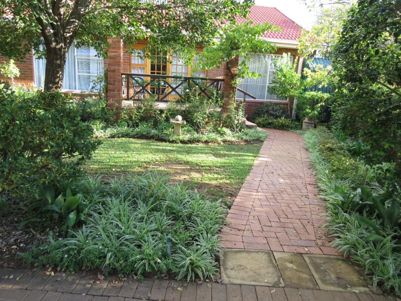 בלומפונטייין Camelia Guest House מראה חיצוני תמונה