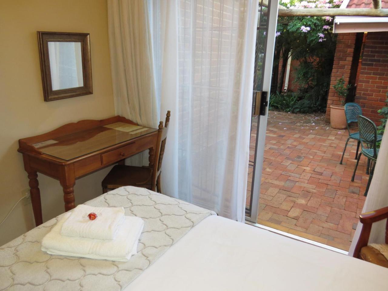 בלומפונטייין Camelia Guest House מראה חיצוני תמונה